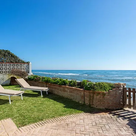 Charming On The Seafront Marbella