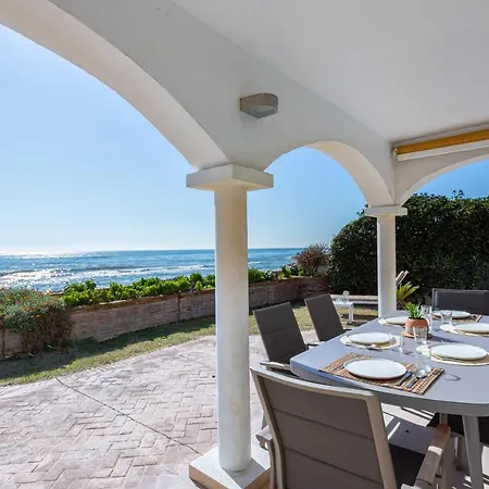 Charming On The Seafront Villa *