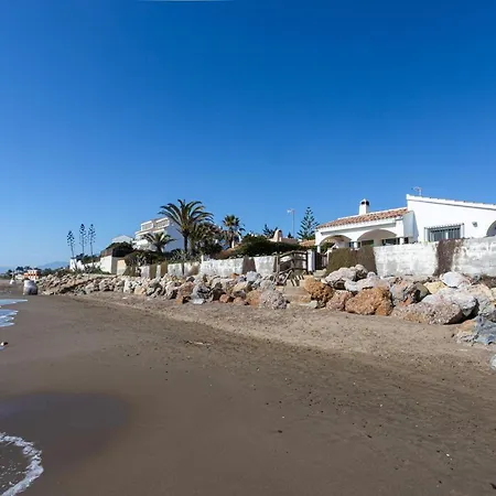 Villa Charming On The Seafront *
