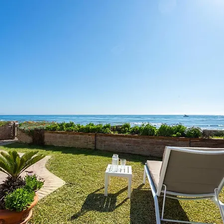 Charming On The Seafront Villa *