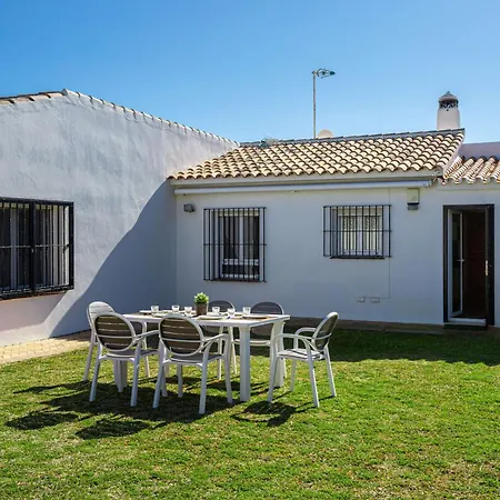 Вилла Charming On The Seafront