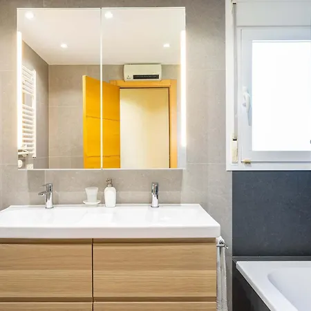 Charming On The Seafront Вилла