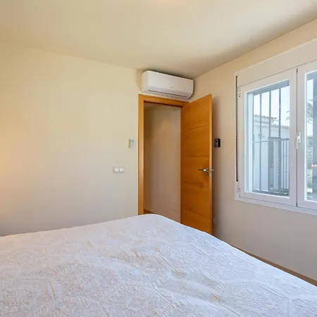 Charming On The Seafront * 马尔韦利亚