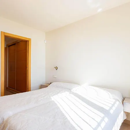 Charming On The Seafront 马尔韦利亚