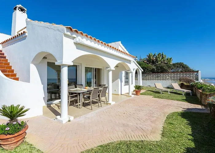 Charming On The Seafront * Marbella