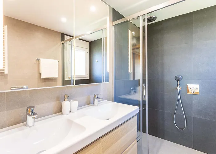 Charming On The Seafront Willa *