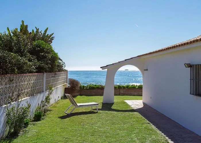 Charming On The Seafront Willa