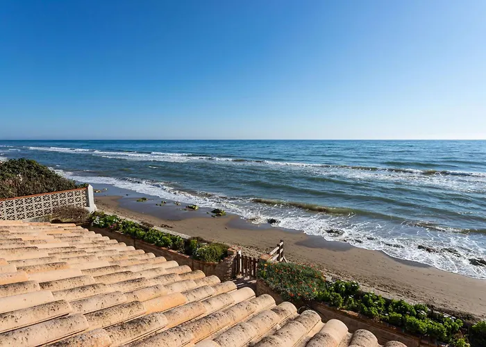 Charming On The Seafront Willa