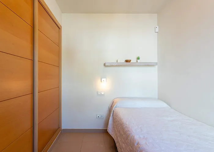 Charming On The Seafront Willa *