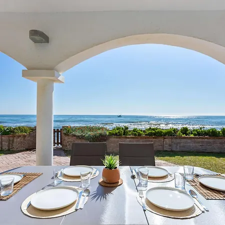 Charming On The Seafront מארבלה